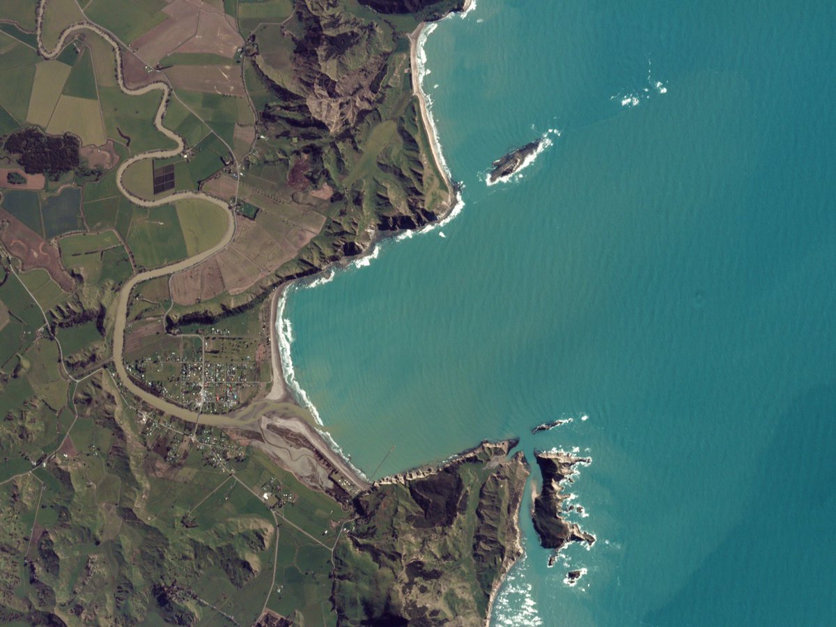 IgnazioMagnani's tweet photo. 🌏New Zealand from Space
📷https://t.co/MH0qxomxKW  11.9.2016🗓
🇳🇿Gisborne Region, Tolaga Bay

@xnickx777 @Surfersvillage @medickinson @SLSNZ🌏 https://t.co/w3pSBSJGij