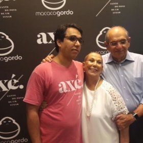 BahiaNoticias's tweet photo. Diretor de 'Axé' diz que falta de 'documento' sobre o gênero o motivou a fazer filme https://t.co/lvMj270kUH https://t.co/2NREKUo4gq