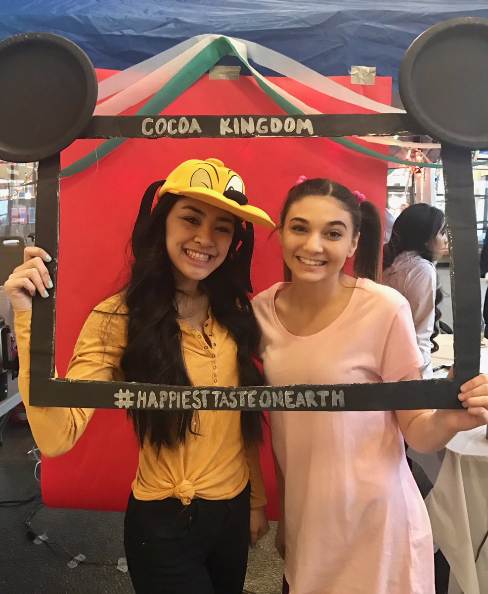cocoakingdom's tweet photo. Hey Cocoa Kingdom fans! If you took a pic with our characters, cocoa, or Mickey Mouse frame today, dm us the pics so we can post them all! 👑 https://t.co/k7fk4FUt5x