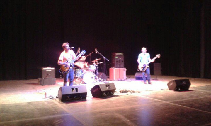 Ya <a href="/acorazadorock/">Acorazado Potemkin</a> en el Conti, y la vida mejora un poco!