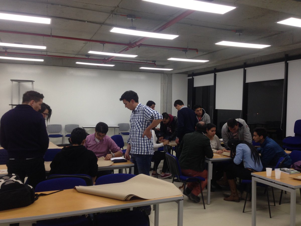 Emprendeverde_'s tweet photo. Iniciamos con pie derecho motivando más jóvenes de @uniminuto a emprender con negocios verdes en #diplomadoemprendeverde x #Colombia https://t.co/ij7WI6VNuD