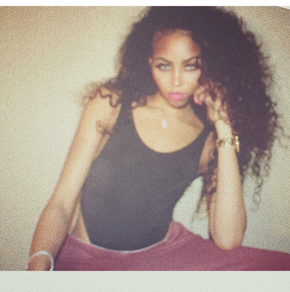 imChanel tweet picture