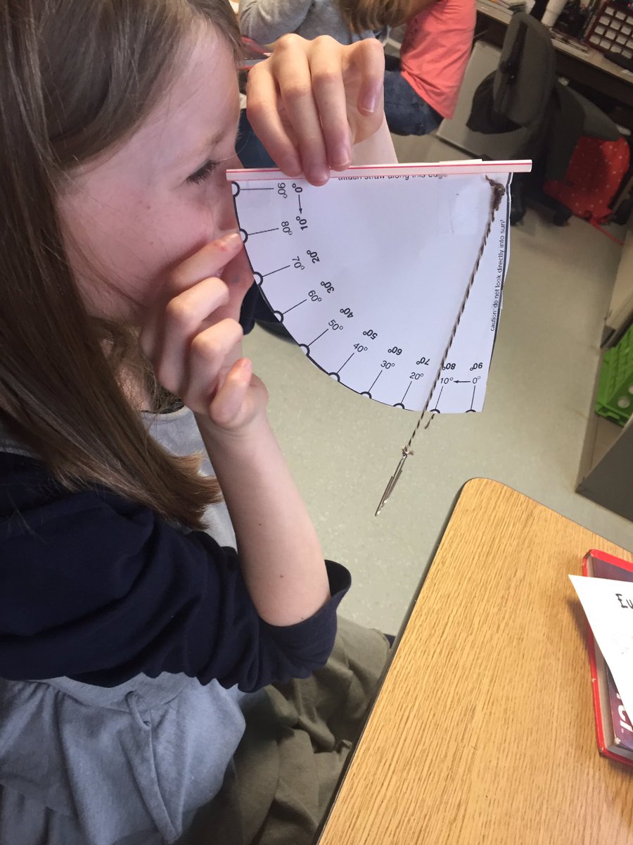 MrsRice2ndgrade's tweet photo. Creating our own navigation tools as we study the Age of Exploration #collinscomets https://t.co/U3FEgavegB