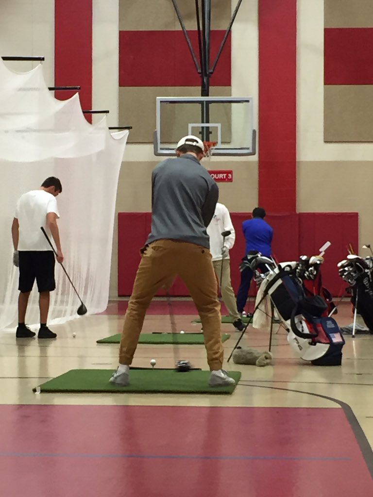 The 2017 season has started with Open gym hitting sessions. Thanks <a href="/FHSTigerONE/">TigerONE</a> for the new hitting mats!
