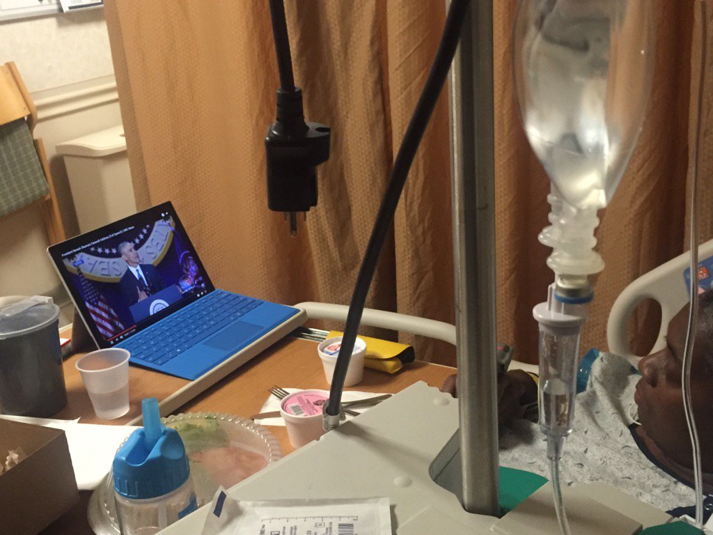 Che_Flowers's tweet image. Hoping #potus #farewellspeech raises her spirits. Prayers up!!! 🙌🏾🙌🏾🙌🏾 #2StepsForward