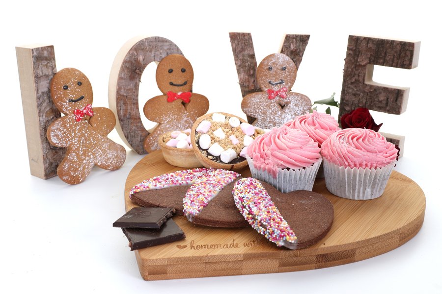 AlbionImages's tweet photo. Here is a sample of our Valentine's Day promotional studio shoot with @pigletspantry1. #AlbionImages https://t.co/AkTEamIrL9