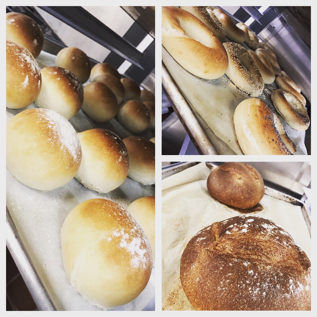 Destination410's tweet photo. Week 1 of Artisans and Bread #culinarySchool #AIW #HardRolls #Bagels #WholeWheatRounds 😍😝👩🏽‍🍳🍞 https://t.co/DMsDVheUoW