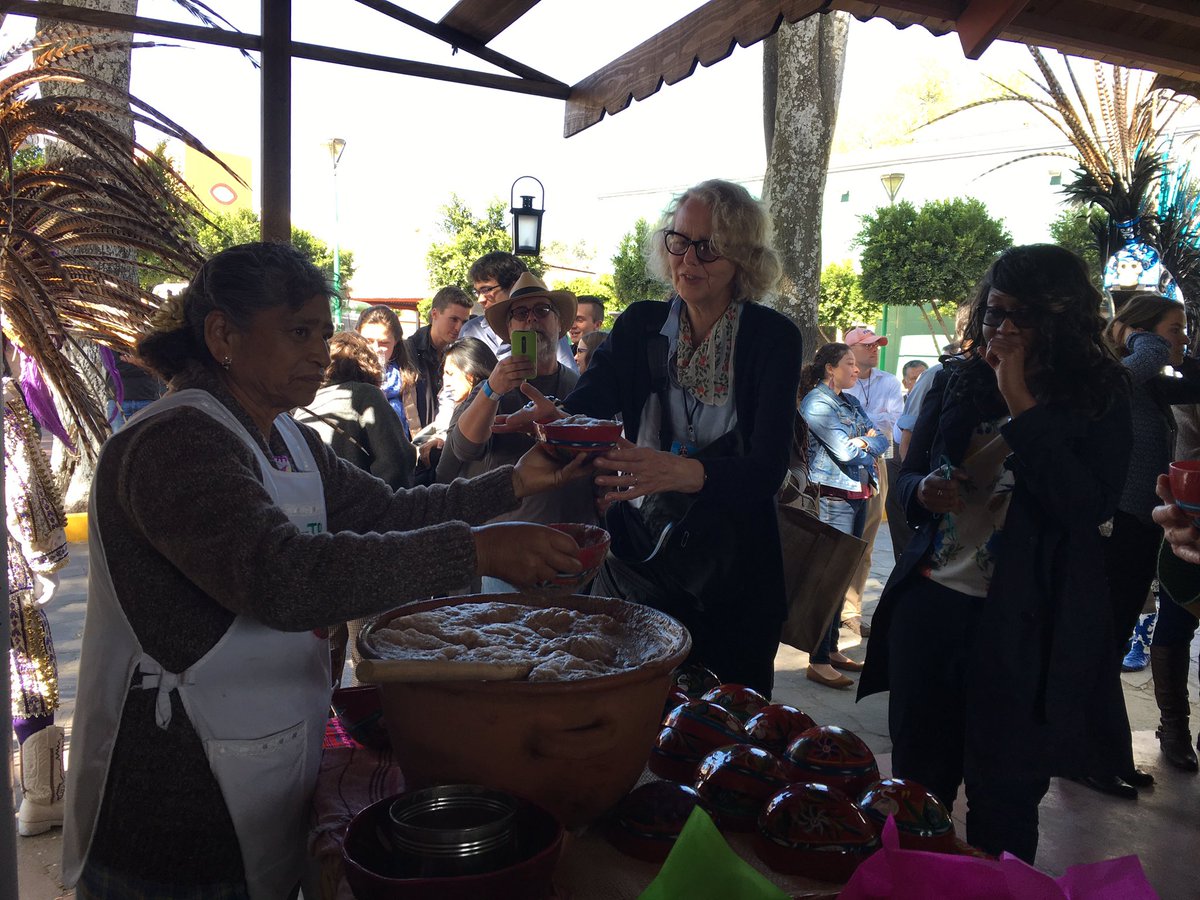 Irad_Santacruz's tweet photo. Nuestro primer evento del año con @Comexus en #Tlaxcala con la presencia de cocineras y sus platillos @GobTlaxcala @SlowFoodTlax https://t.co/guRb43ImEG