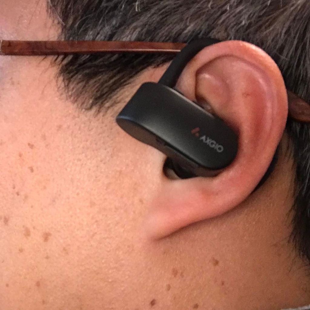 pks's tweet image. Testing out the #axgio #axgiodash #airpods clone #headfi review coming up ift.tt/2ieCbX3