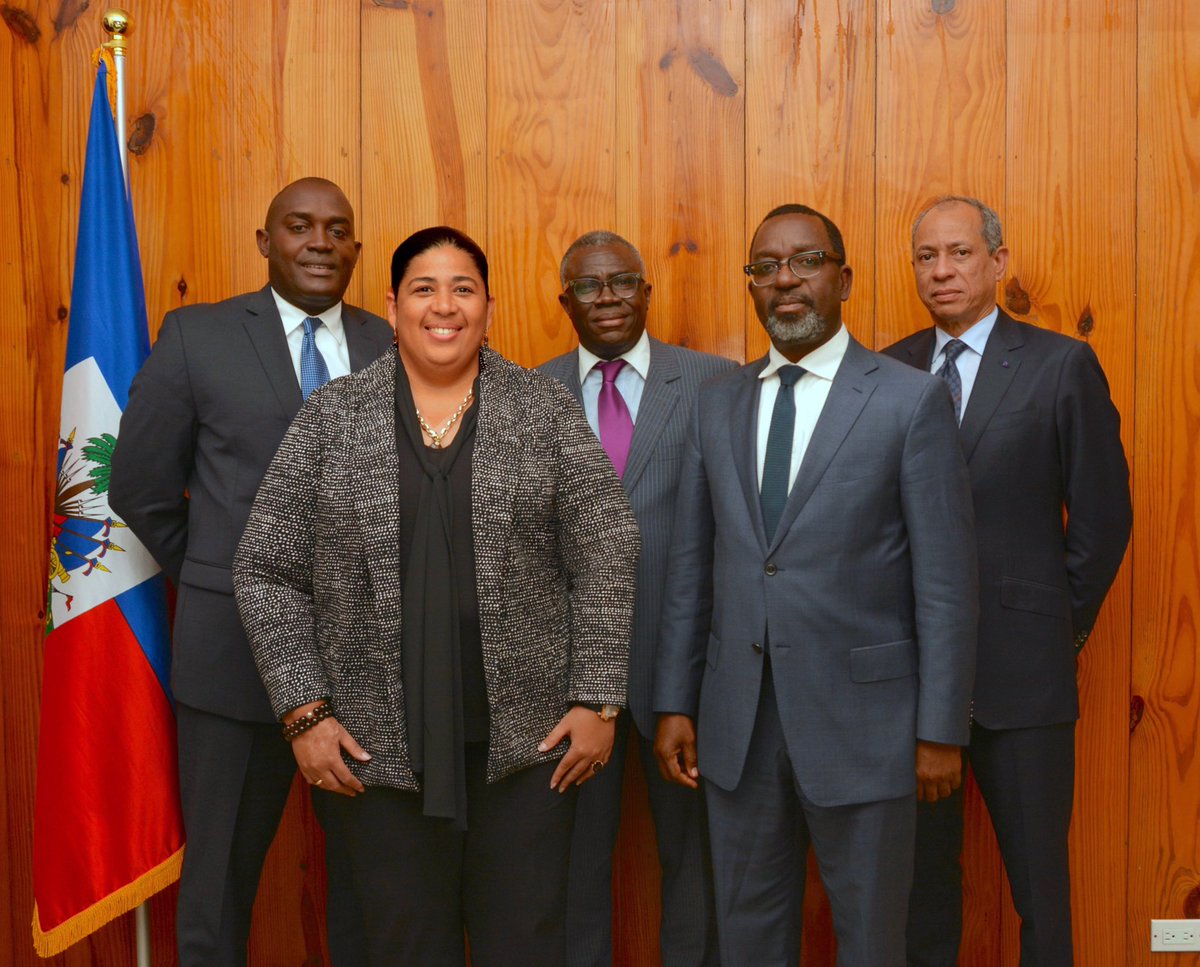 moisejovenel's tweet image. Les personnalités qui composent ma Commission de Transition : (gauche à droite) A. Zephirin, C. Jacques, J. Dorneval, W. Laleau, G. Pasquet.