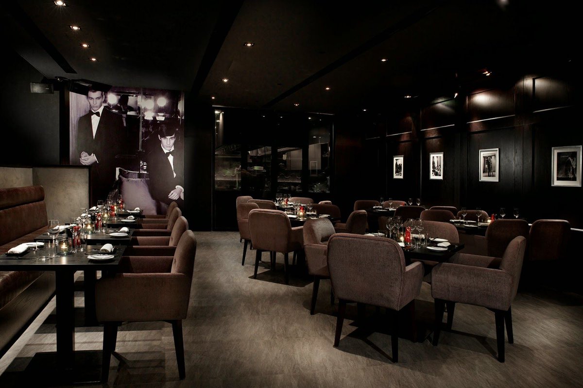 dappereffects's tweet photo. Dapper Destinations. The Style Choreo: GQ BAR DUBAI https://t.co/npb0xZPLf8. #DapperEffects And check us out at https://t.co/Co0Aa4BQV2 https://t.co/y45rJQBKZj