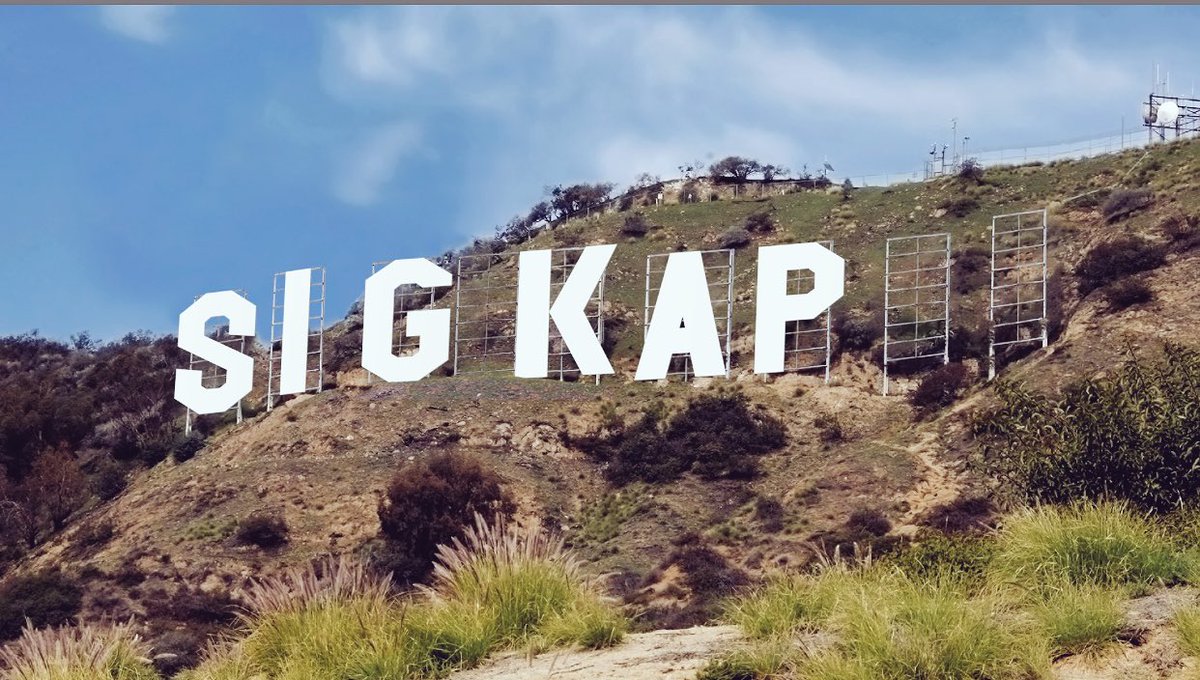 SigKapGirls's tweet photo. Alright who did this? https://t.co/AcAw206AhE