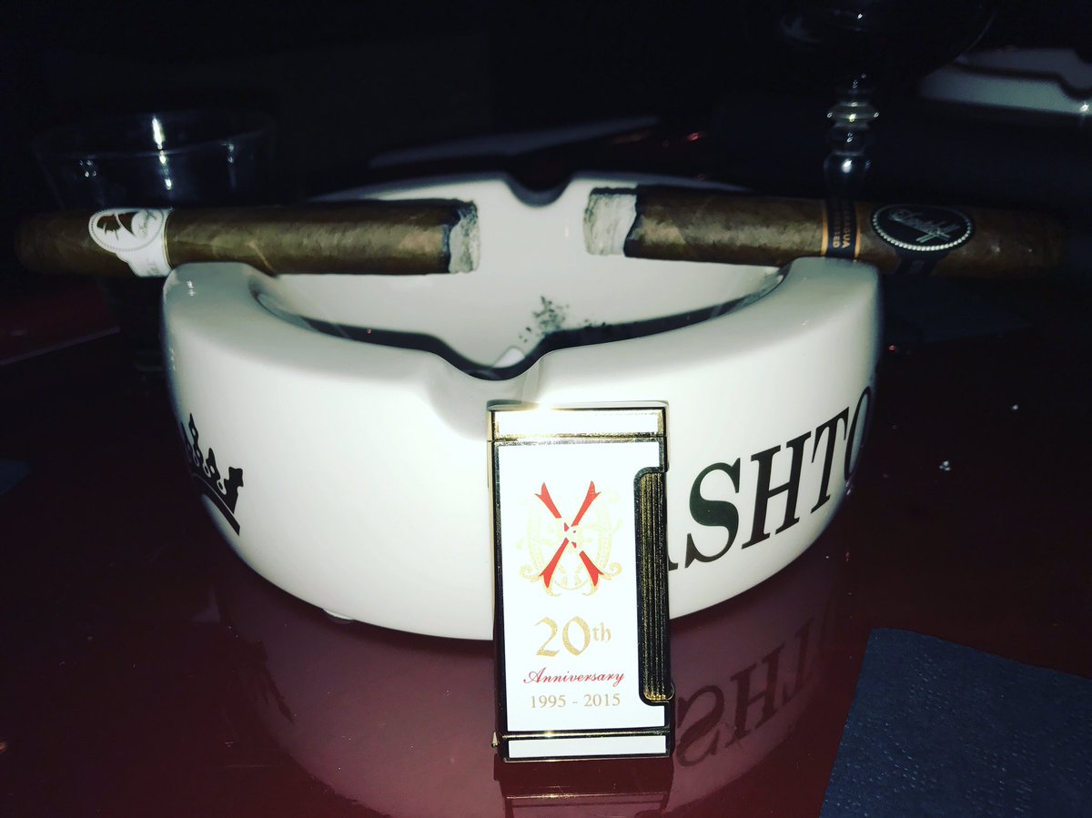 charlie_p3's tweet photo. Fantastic day at work, now to relax with my wife and best friend @nickyblaines #davidoff #prometheuscigars #citylife https://t.co/lPjE40VAt9