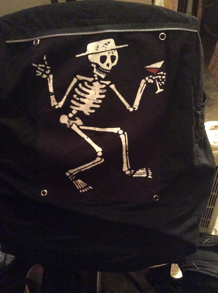 OdditiesRandom's tweet image. 