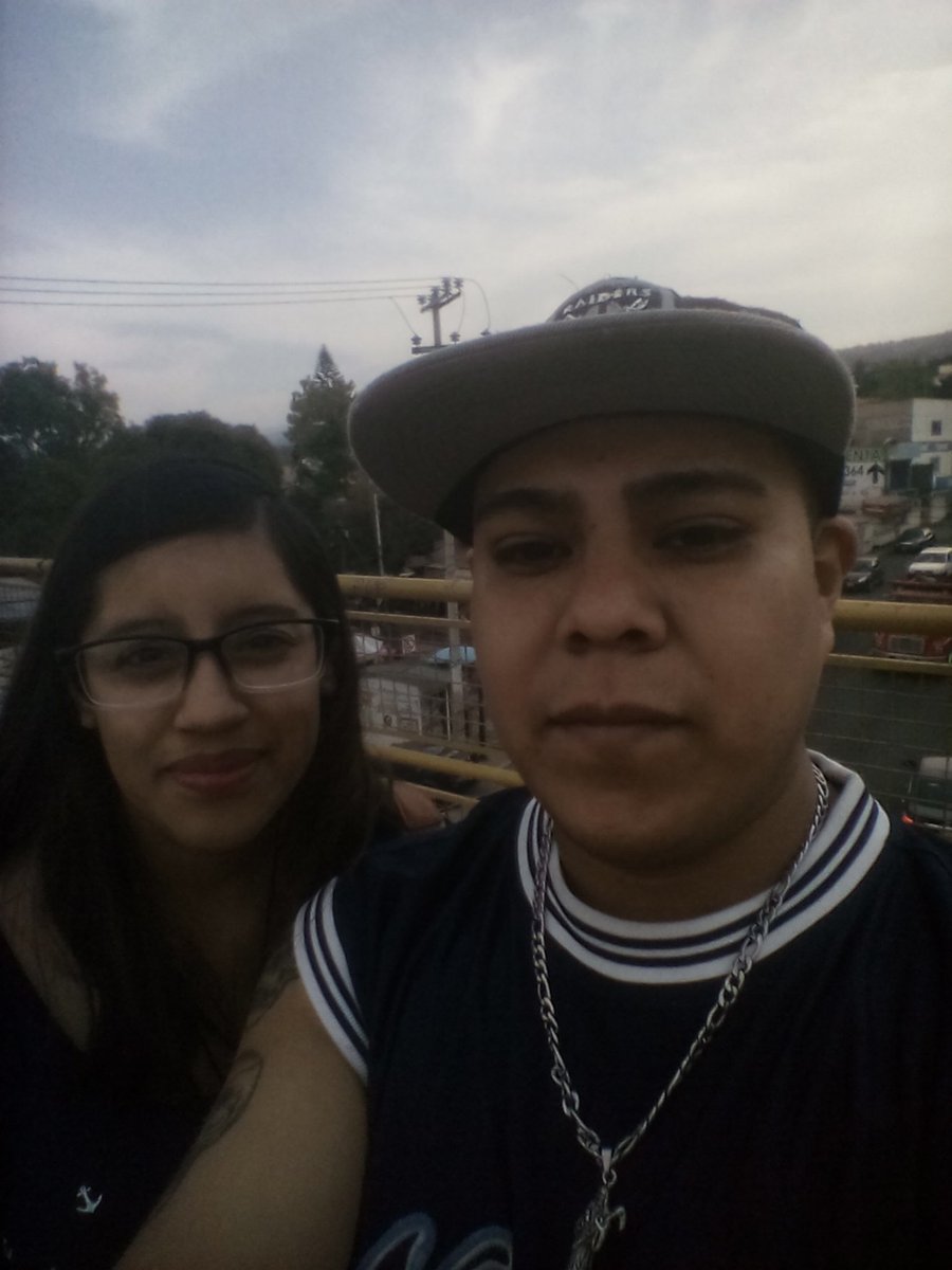 mrsuc1ojok3r's tweet photo. #PUENTEYFLIKATIME #LOCOOOO!!!

#ROLLINGINTHESTREETVATO!!!

#CONMIHAYNA https://t.co/bzQtTFqys8