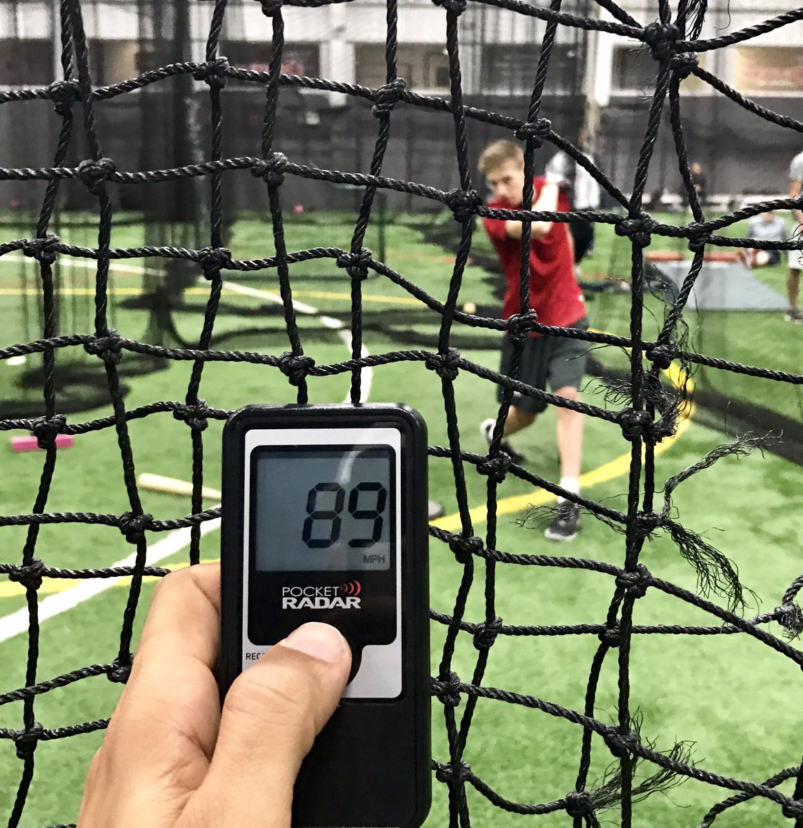 <a href="/SJShrewsbury/">Saint John's</a> @MizunoNortheast Class/2021 <a href="/Andrew28892405/">Andrew Eppinger</a> exit velo 89mph tonight. Good body control, smooth rhythm, solid swing. #Evolve