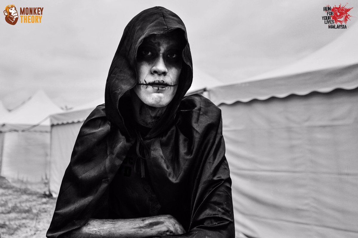rfylmy's tweet photo. What are you looking at? Run for your lives when you can! 
#RFYLMY https://t.co/3mpmnZzt8o
