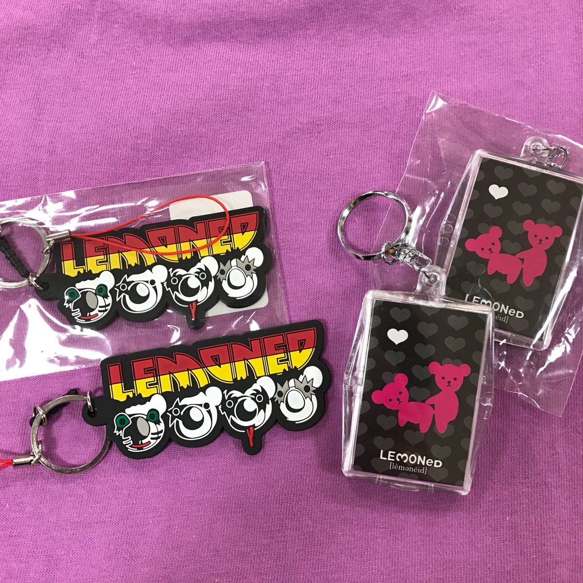 Lemoned Shop Di Twitter 横浜店 入荷情報 本日はこれでラストヽ ノ ハート柄のタオルも数が大分少ななっておりましたが 入荷となりました 絶対getしたい人気品です そしてキーホルダー ラバー素材のrockなデザインと ラバーな夜には持ってこいの Lemoned Shop Di Twitter 横浜店 入荷情報 本日はこれでラストヽ ノ ハート柄のタオルも数が大分少ななっておりましたが 入荷となりました 絶対getしたい人気品です そしてキーホルダー ラバー素材のrockなデザインと ラバーな夜には持ってこいの