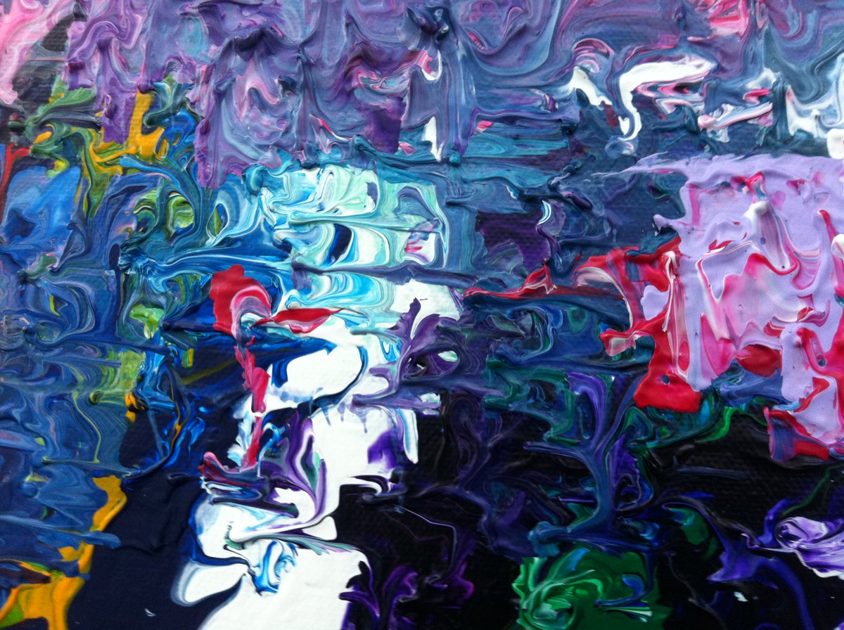 BearsLegacy's tweet image. Courage

Courage lives in
Millions of different faces
Millions of different ways
Look around
So many moments
Surviving thru each &amp;amp; every day