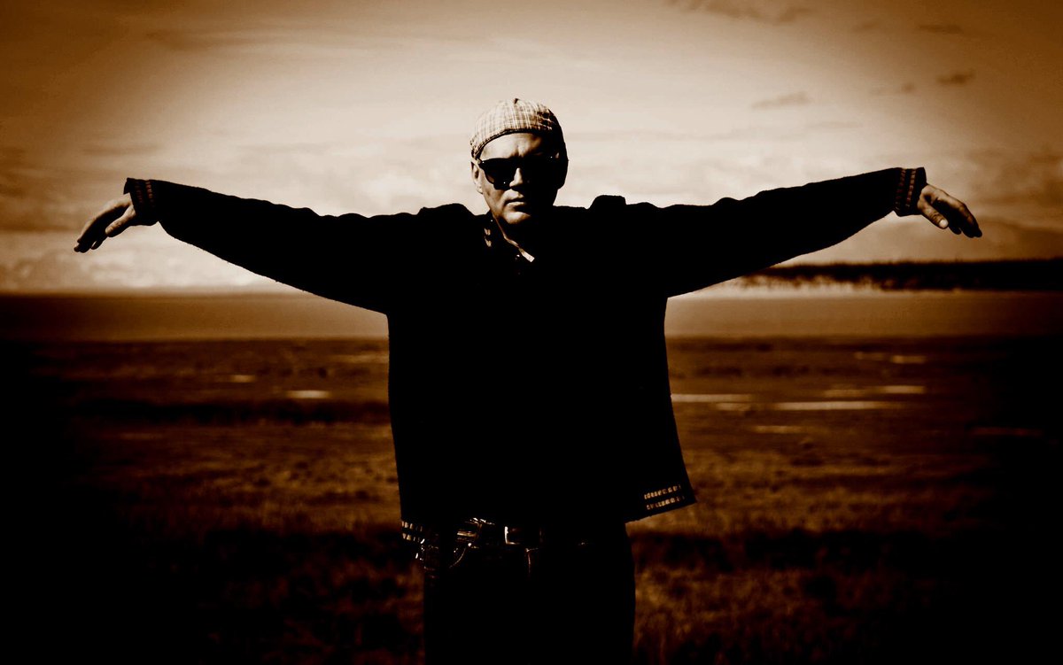 chrisdrunkpoets's tweet image. CHRIS WATKINS – Inside Reflections On Outside Observations… turnupthatvolume.wordpress.com/2016/09/22/chr… #Music #IndieMusicPlay #IndieArtist #IndieMusicBlast