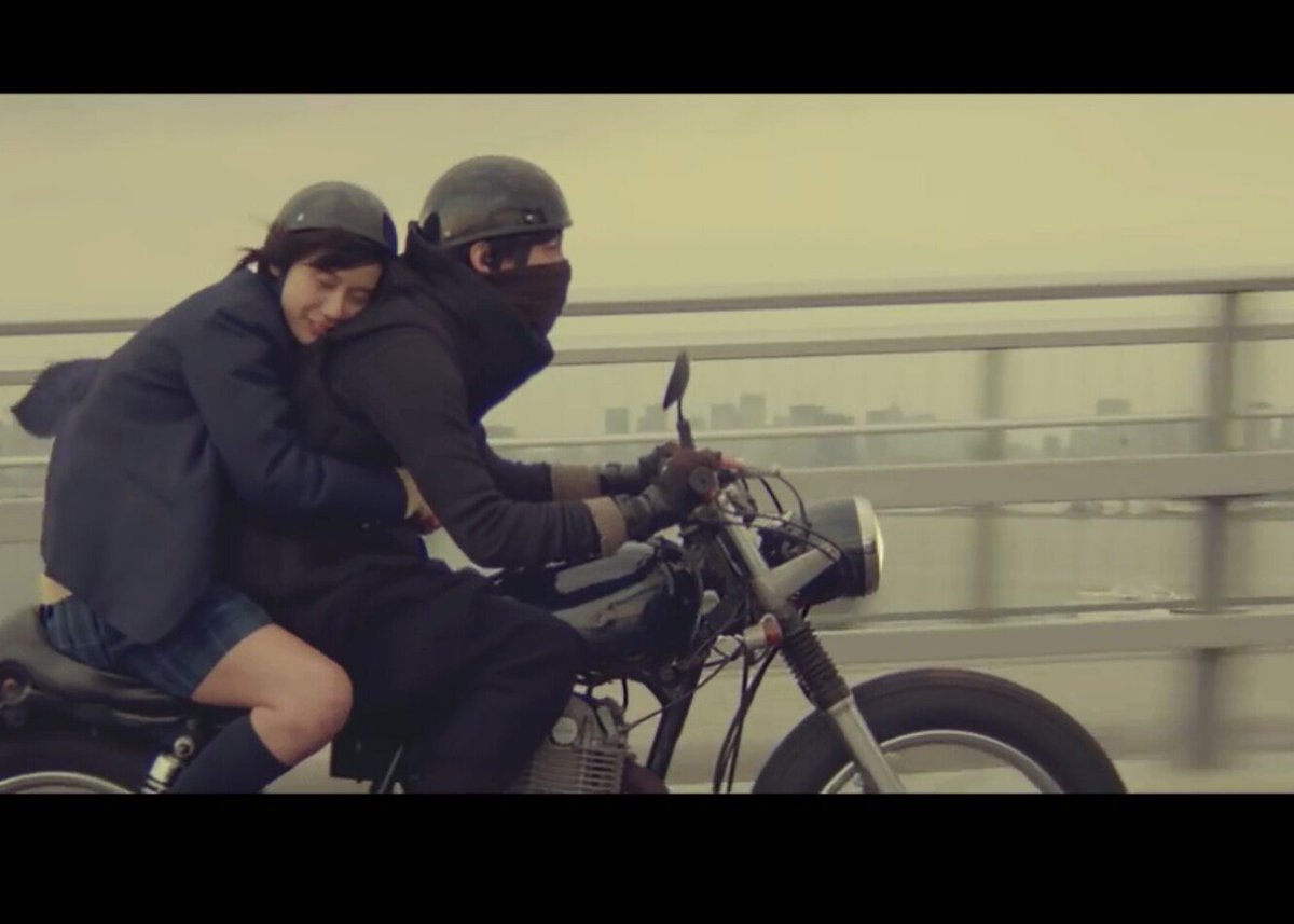 空悟 Wimper No Twitter ドリーマーズ ハイのmv何回も見ちゃう O バイクのってる洋次郎かっこよすぎるし 山崎紘菜可愛すぎる 空悟 Wimper No Twitter ドリーマーズ ハイのmv何回も見ちゃう O バイクのってる洋次郎かっこよすぎるし 山崎紘菜可愛すぎる