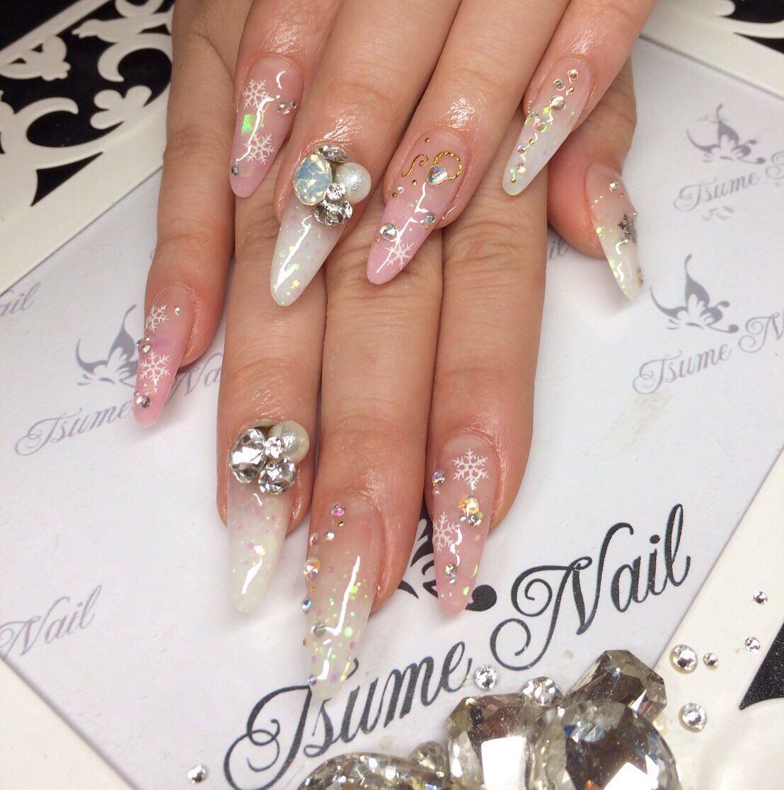 Tsumenail ツメネイル ネイル Nail Tsumenail 北越谷ネイル ネイルサロン Newnail 越谷ネイルサロン 北越谷 雪の結晶ネイル スカルプ ジェル Gelnail ロングネイル Longnail デザイン ネイルデザイン T Co Ywik5gcsj3 Twitter