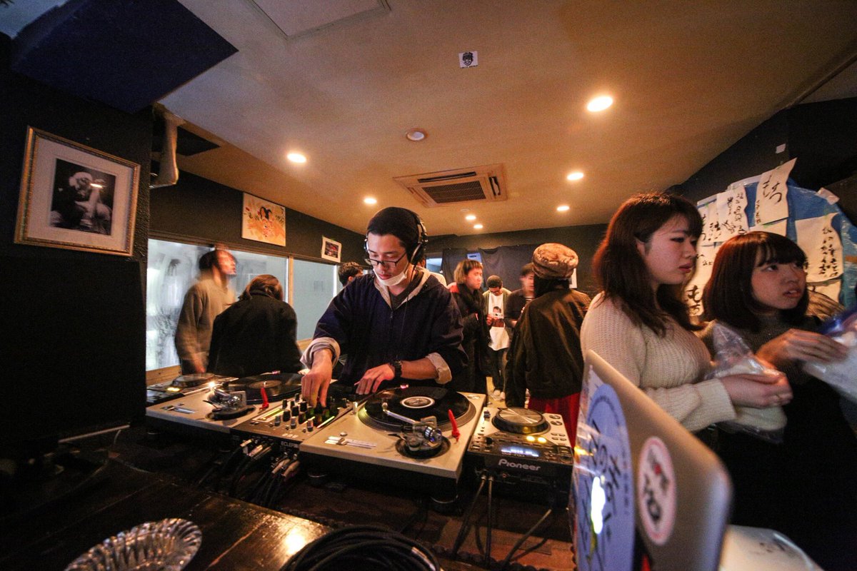 _Funenoue's tweet image. 船の上企画
『第二回 実にふるさとの如き宴』

餅つきテクノ大会

写真:
石崎 祥子@sykdisco