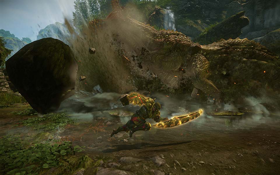 Official Screenshots of Deviljho from Monster Hunter Online!