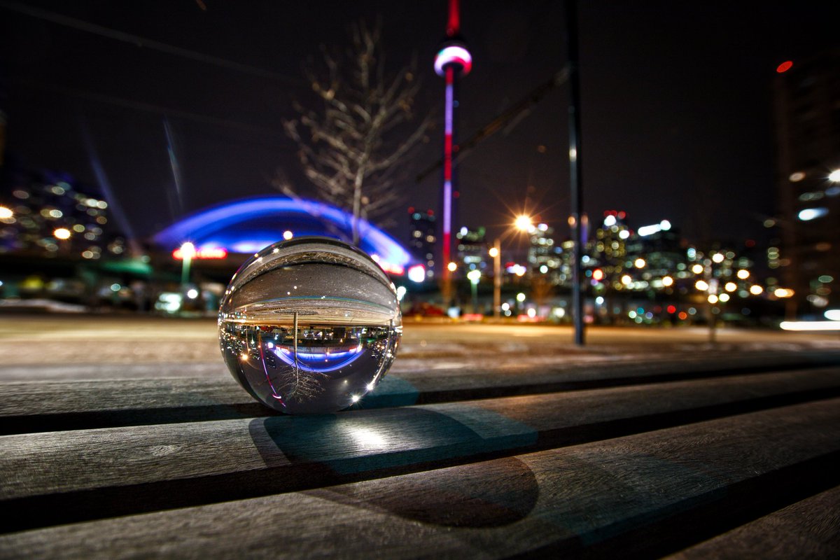 bScOtT222's tweet photo. Fun with my crystal ball- shot with canon 70D sigma 10-20 f3.5 #canon #photography #Toronto #CanonFavPic https://t.co/2kEpNeblyj