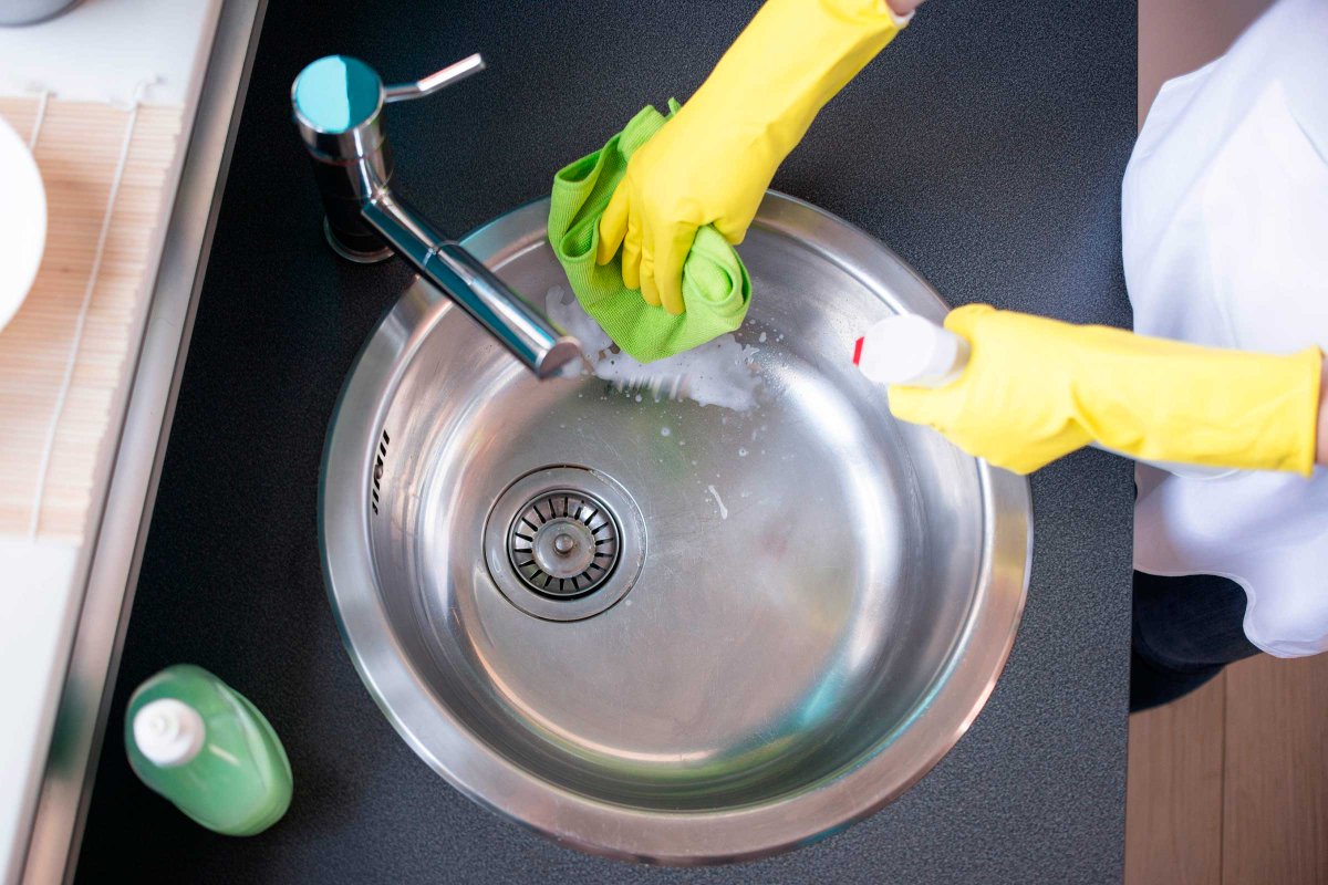 Seeff_MU's tweet image. Who knew that vinegar and baking soda could be useful in so many ways? Take a look : goo.gl/CKptvb #seeff #cleaning #hacks