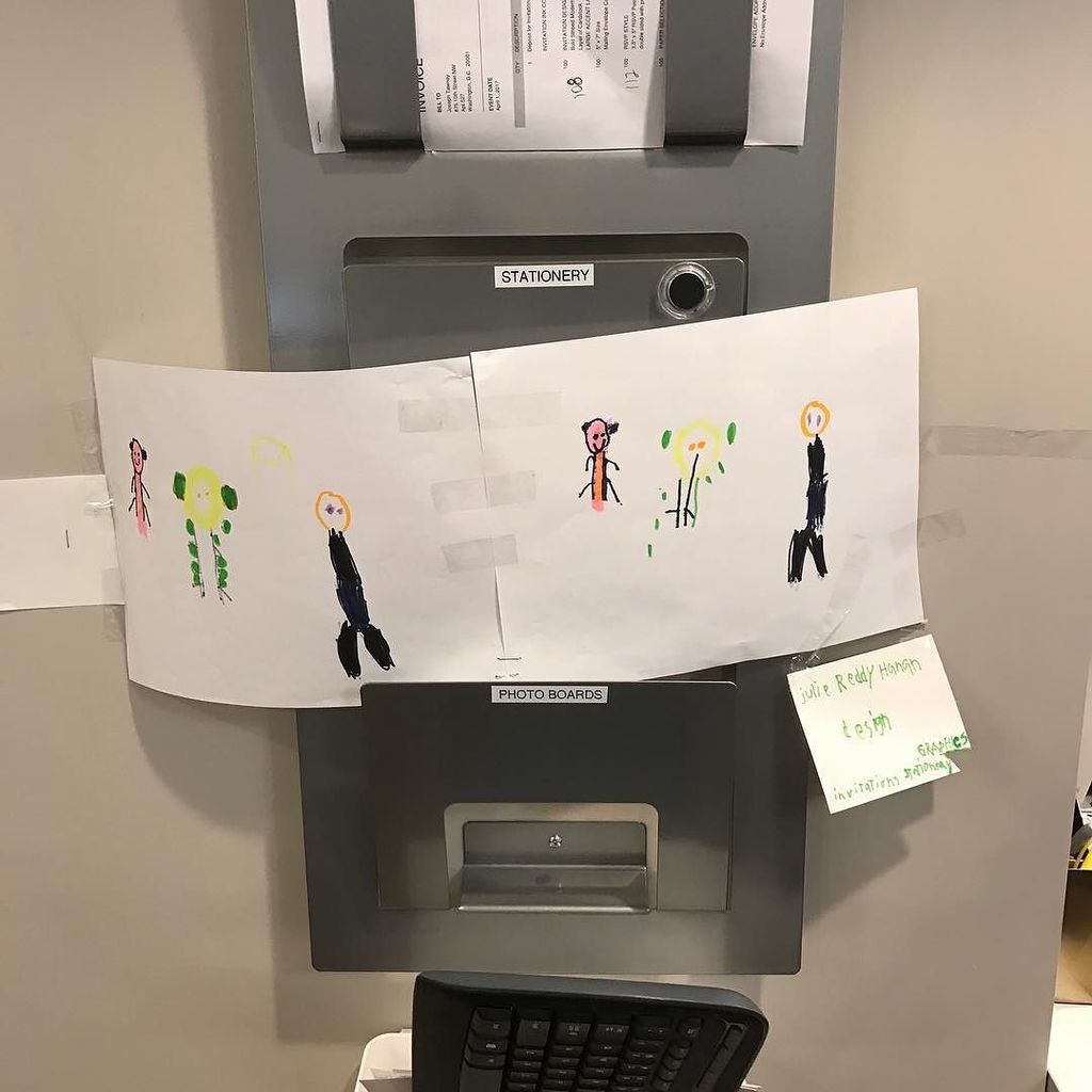 JHananDesign's tweet photo. We had a helper in the office today! .
.
.#lovemynephew #nephew #drawings #adorable #love … https://t.co/ni1RBSZ9pH https://t.co/OBQZCqOEw3