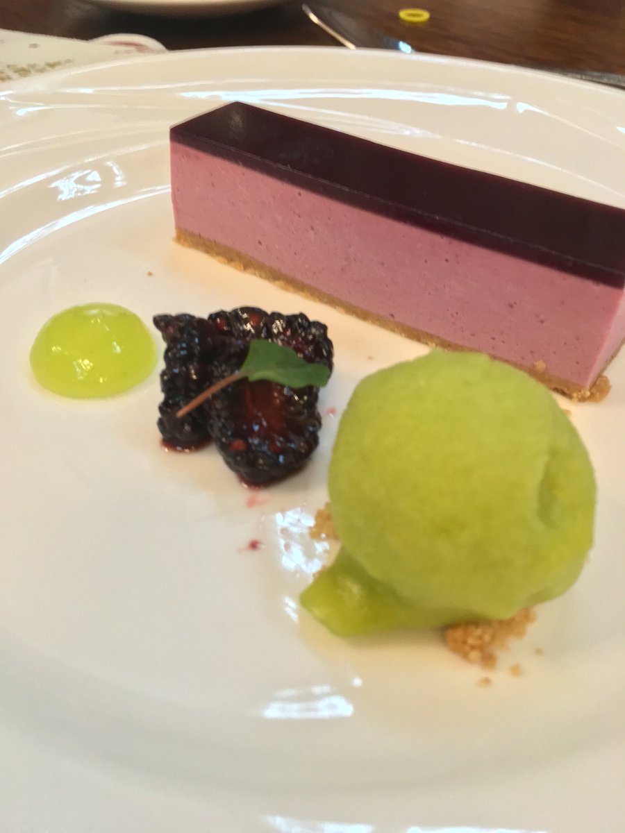 ClareConference's tweet photo. Blackberry cheesecake, with blackberries, apple gel, ginger streusel crumb & granny smith sorbet #yum #confcamb https://t.co/UyEDRnrG1C