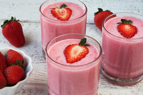 edengardenfv's tweet photo. Strawberry Smoothie! #Breakfast #Smoothie #Strawberry #Delicious #Healthy #Vitamins #AddProteinPowder #Fit #NewYou #EdenGarden #Mississauga https://t.co/EVDcfiEdCq