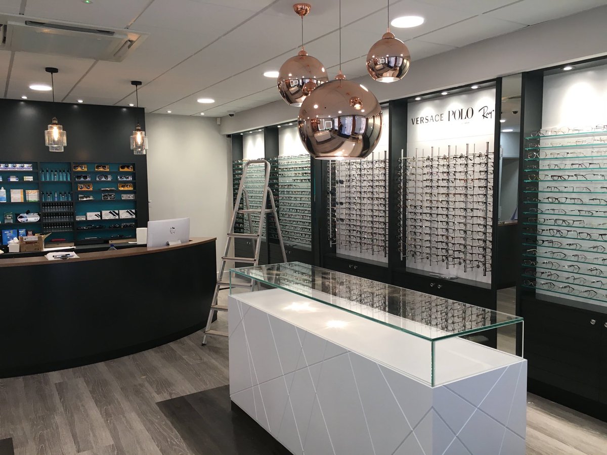 Klarityltd's tweet photo. Our glass uv bonding dept. made the glass for this beautiful interior by @CollissQuinton #interiordesign #uvbonding https://t.co/EvVExTcbkN
