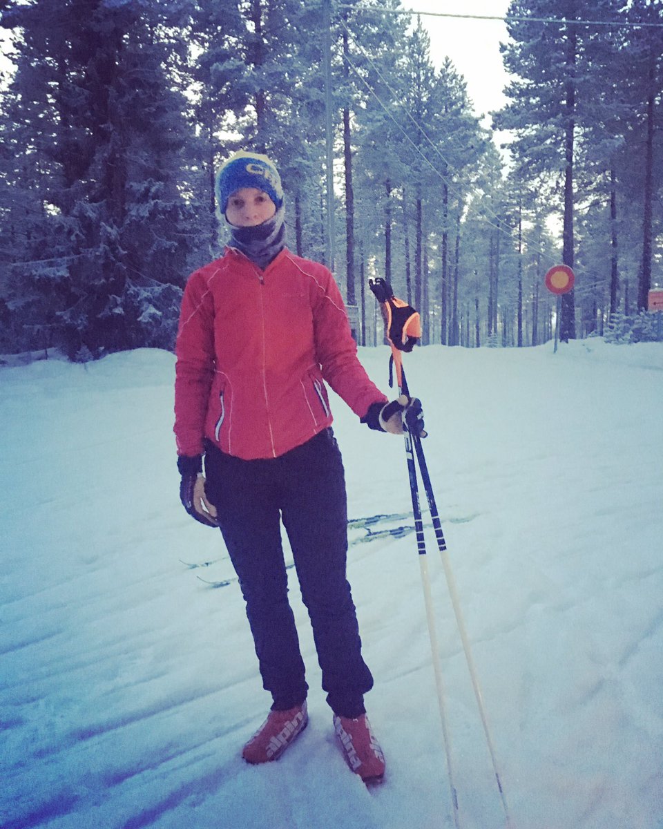 Tornedalslopp's tweet photo. En av våra förstagångsåkare, @ponnyriot efter ett pass i -18 gradig kyla. Följ #utmaningtornedalsloppet2017 på instagram för fler bilder. https://t.co/Sntdpo31JT