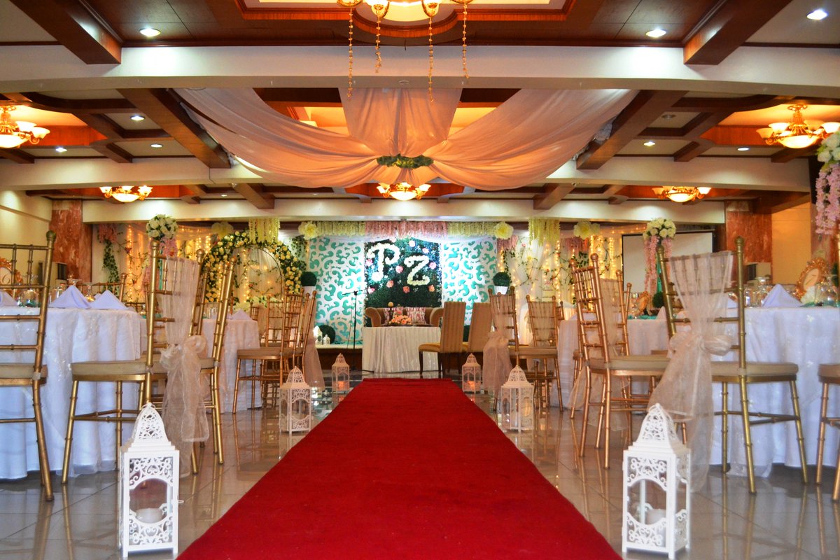 SplashLaguna's tweet photo. Classic Bohemian themed Wedding
Ma. Makiling Grand Ballroom
200 pax https://t.co/xzhzq3R6oO