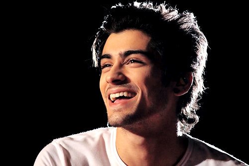 befourzaints's tweet image. Happy 24th Birthday to the one of the greatest person i've ever known. I love you with all my heart 💋💞 #HappyBirthdayZaynMalik