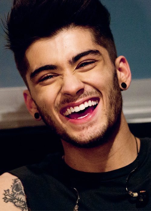 Happy Birthday  Zayn Malik Love U One of favorite artist 