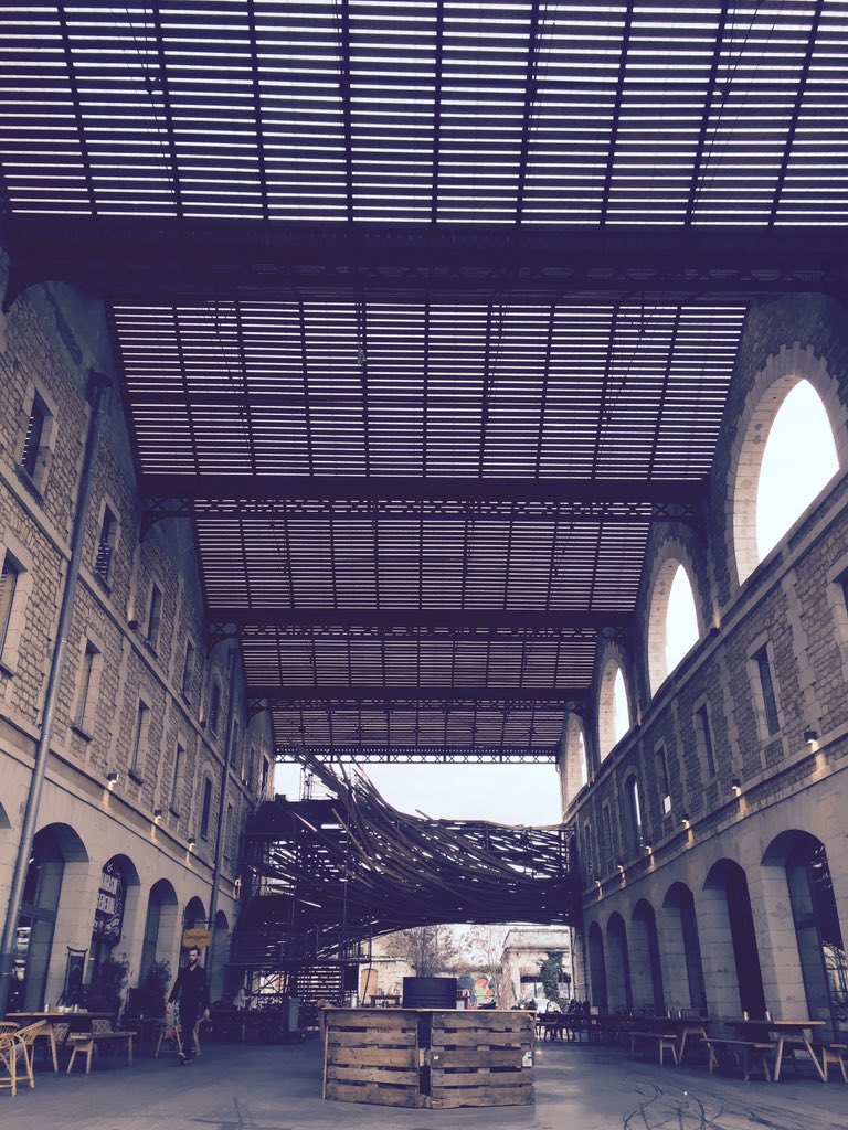 monabernia's tweet image. Avec l&apos;Institut des Futurs @Souhaitables @DarwinBdx 
#inspiration #learningexpedition #labsession