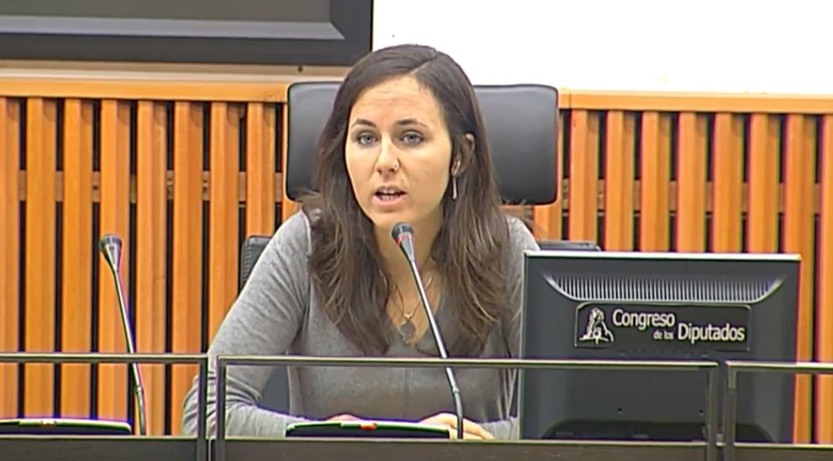 PodemosCongreso's tweet photo. "Me impactó profundamente viajar a Grecia y ver las situaciones de los refugiados en la UE" @ionebelarra https://t.co/2ukjduNoC6