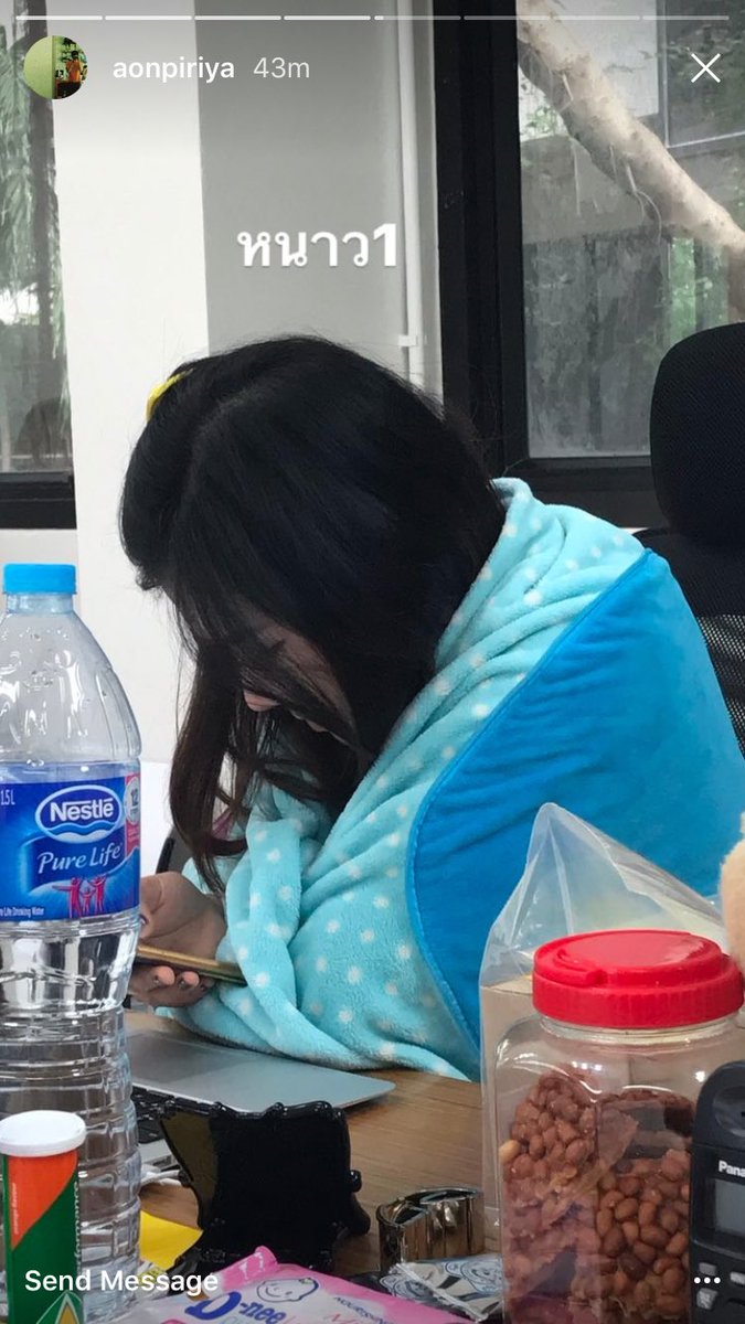 bailwrd's tweet photo. The cold doesn't bother me anyway #createxhouse #wrdwrk

@aonpiriya @vponq @namtarntarn https://t.co/A65Dol7lYk