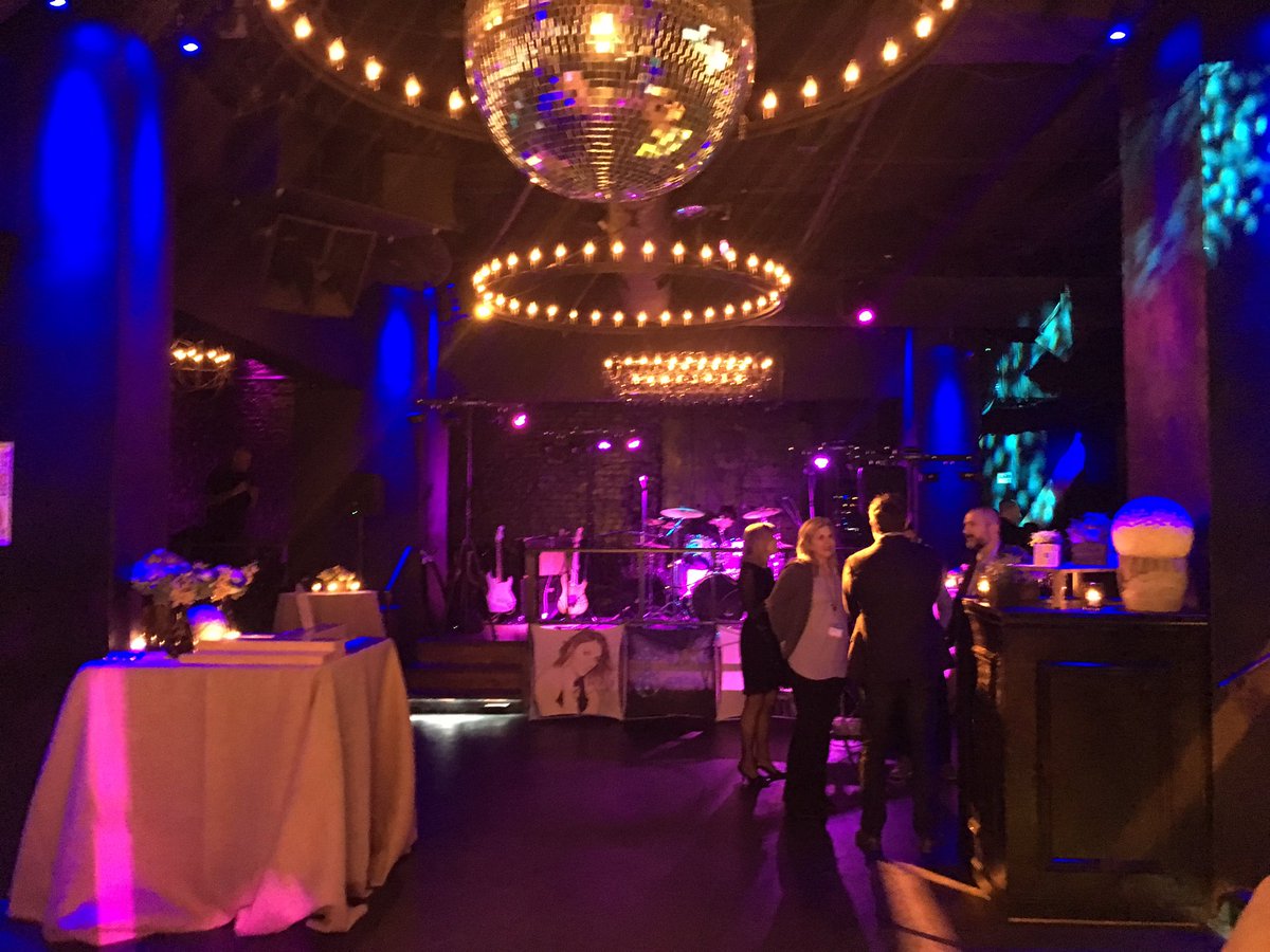 TarynCrossMusic's tweet photo. A little glimpse of the venue we played tonight! #love+propaganda #mdsave #SanFrancisco https://t.co/adp5bgC9y8