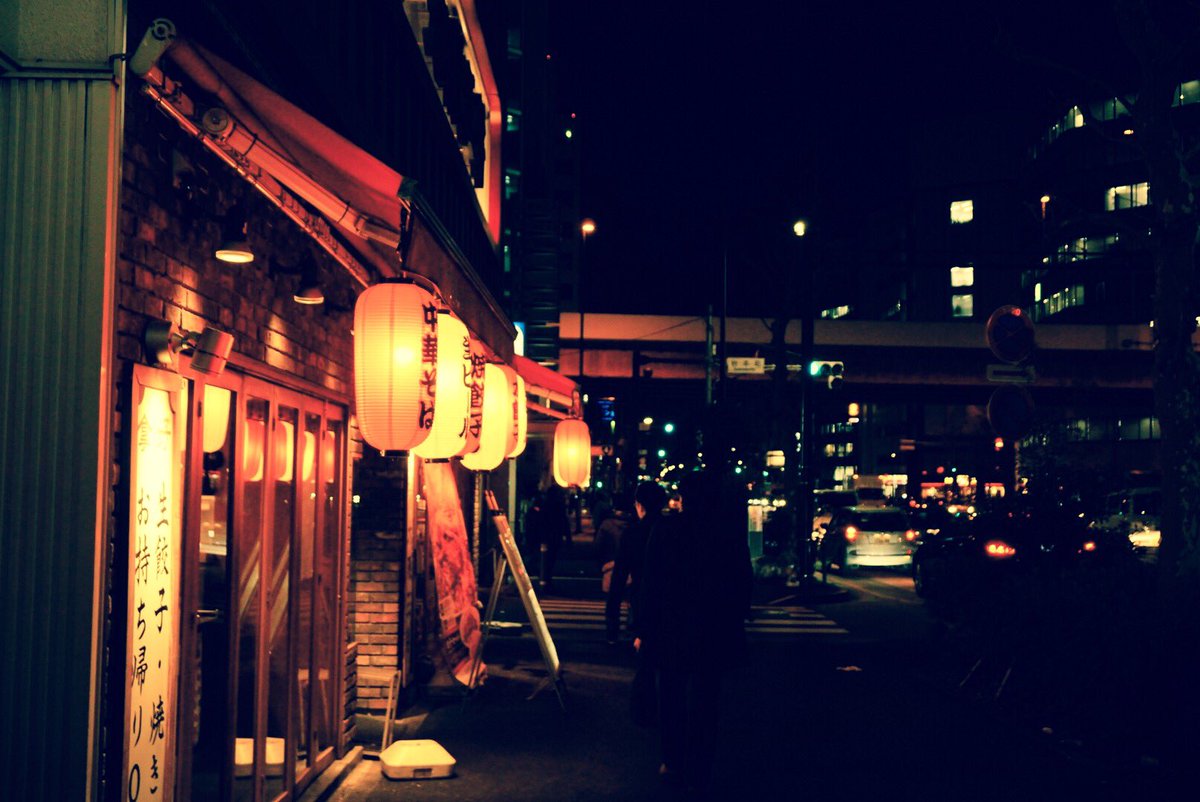ysds99's tweet image. 今日もお疲れ様でした。『路地裏の灯火』
寒いので早く帰ろっと♪
#写真好きな人と繋がりたい
#ファインダー越しの私の世界 #ふぉと