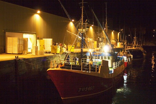 L’interdiction de la pêche en eau profonde entre en vigueur aujourd’hui bit.ly/interd-peche Par <a href="/nathaliefontrel/">nathalie fontrel</a>