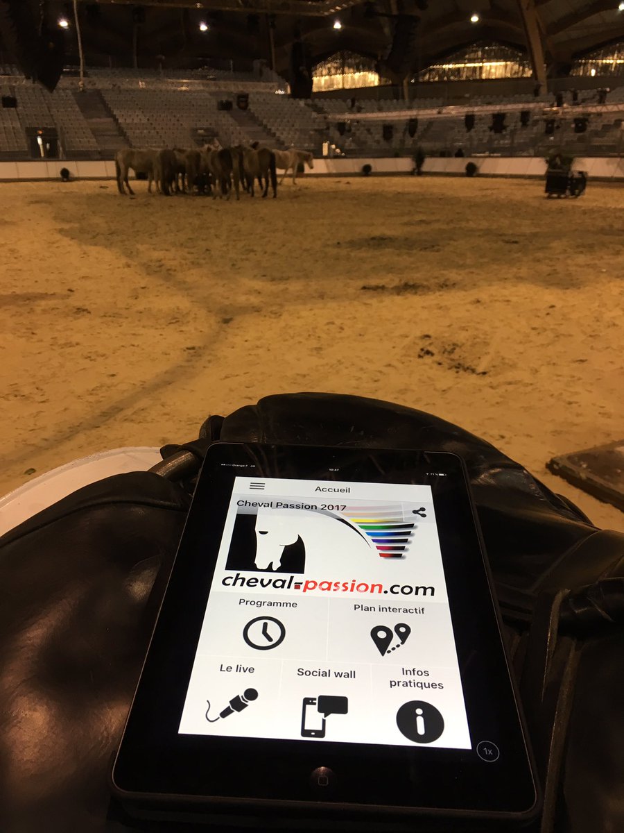vincentparisot's tweet photo. Beau lancement de #chevalpassion2017 à #avignon programme riche à découvrir s\application réalisée par #orange. à télécharger ! #equitation https://t.co/1ddv5OxSV7