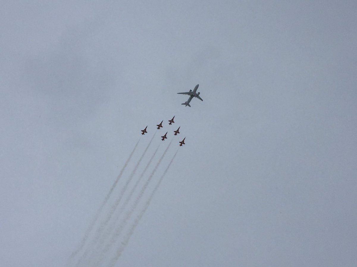 Doch noch ein Training am #Lauberhornrennen wenn auch nur in der Luft! <a href="/WeltcupWengen/">Lauberhornrennen</a>