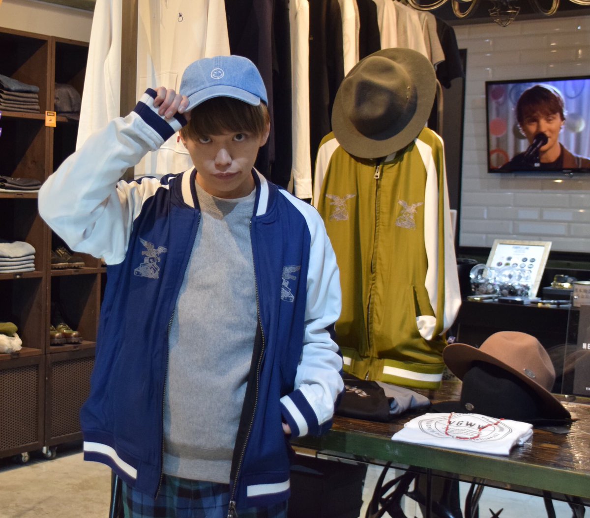GUEST】 04 Limited SazabysのGENさんがVIZにご来店！ ご愛用中の 
