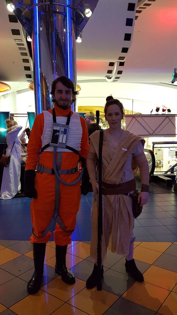 lilmac4's tweet photo. Cosplay fun as #Rey at the @ProjectMayhemSA screening of #RogueOne! ๐๐๐ฅ
#GoRogue #GoRogueSA #GoRogueInIMAX @starwars #StarWars #DeathStar https://t.co/CyxMBsEf5W