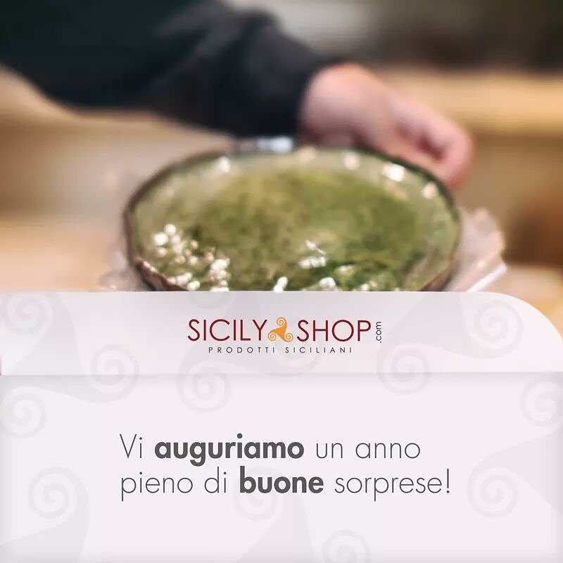 SicilyShop's tweet photo. Immaginate che un anno sia come uno scatolo da riempire...
Noi vi auguriamo che possiate riempirlo di BONTÀ

Buon 2017 da sicilyshop https://t.co/xZd8bdGSMs
