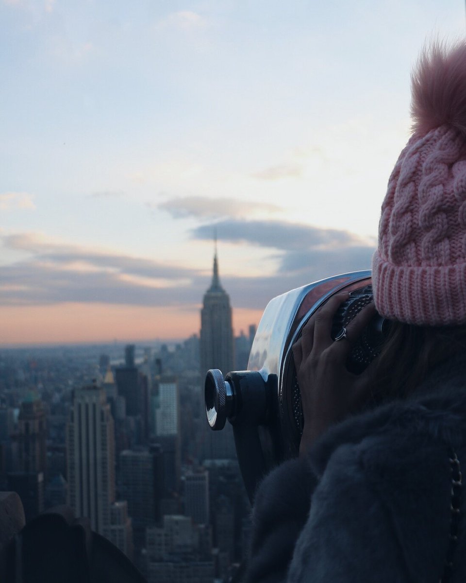 we will spend new years eve in the city of dreams.💫 reach for the stars and dream big my loves, this can be your year.✨ #happy2017 #dreambig